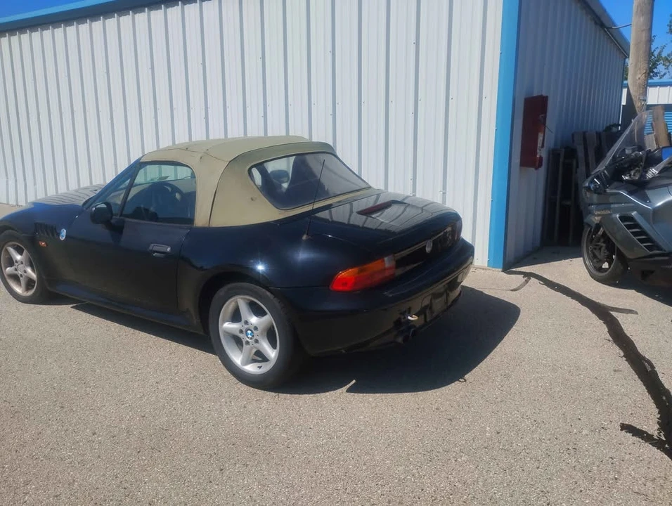 1999 BMW Z3 Roadster - Image 2 of 3