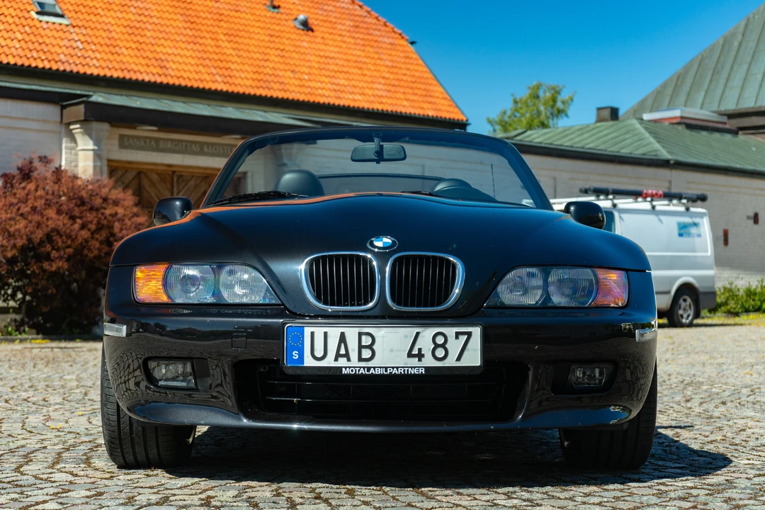 1999 BMW Z3 Roadster - Image 2 of 31