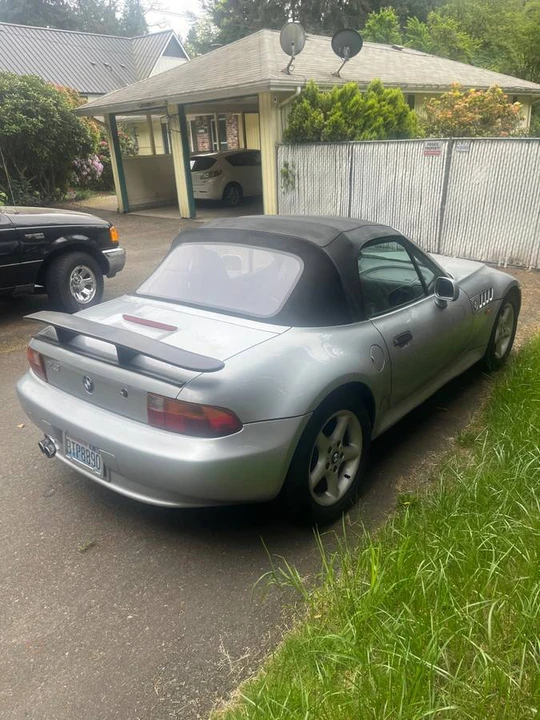 2000 BMW Z3 - Image 2 of 4