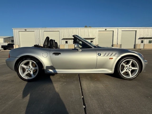 1999 BMW Z3 Roadster - Image 2 of 21