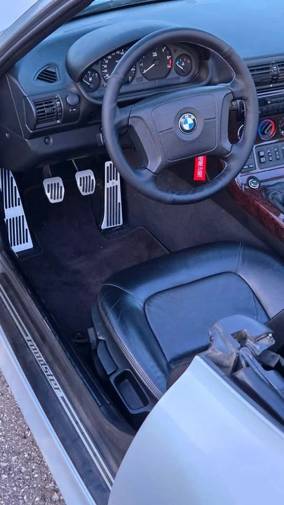 1999 BMW Z3 Roadster - Image 2 of 4