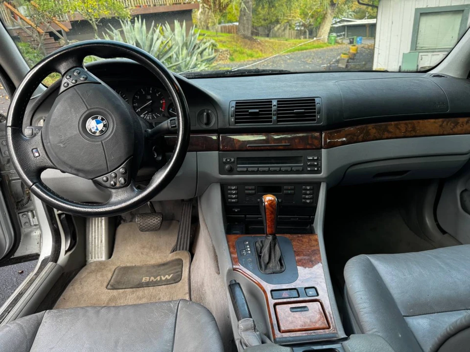 1999 BMW E39 540i - Image 4 of 6