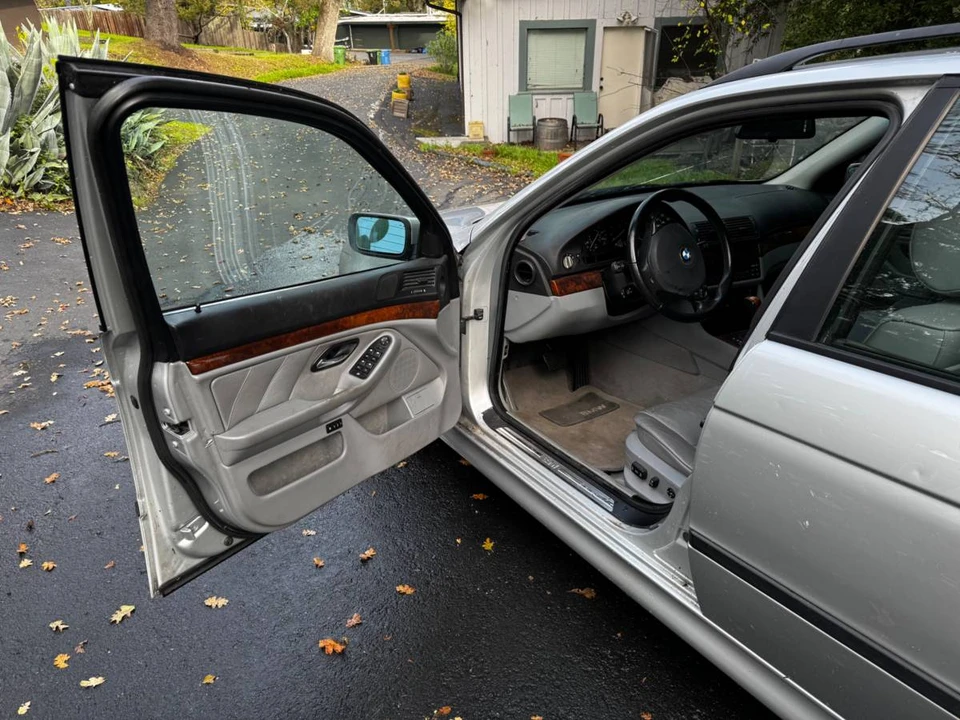 1999 BMW E39 540i - Image 3 of 6