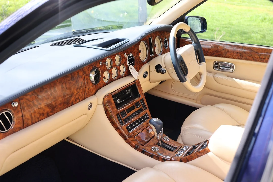 1999 Bentley Arnage - Image 23 of 30