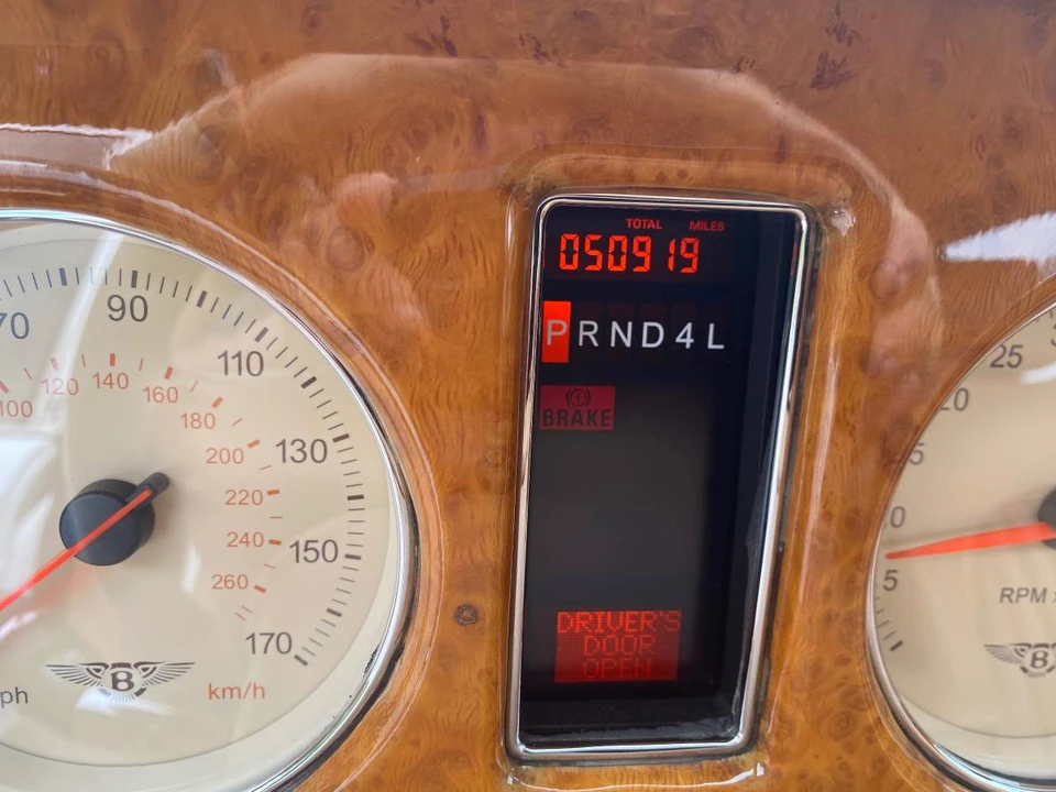 1999 Bentley Arnage - Image 12 of 18