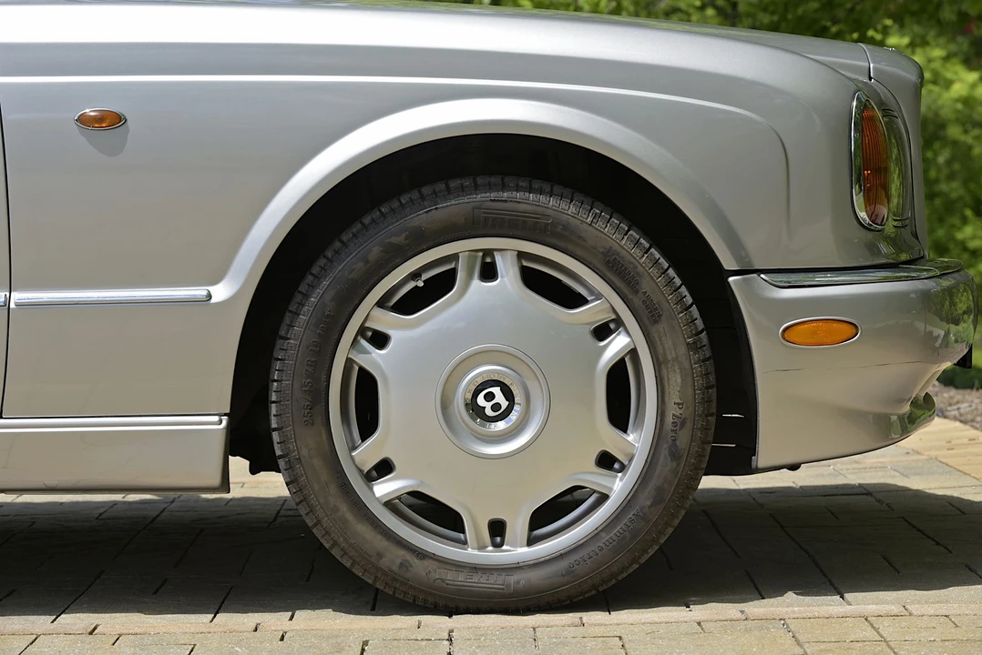 1999 Bentley Arnage - Image 24 of 31