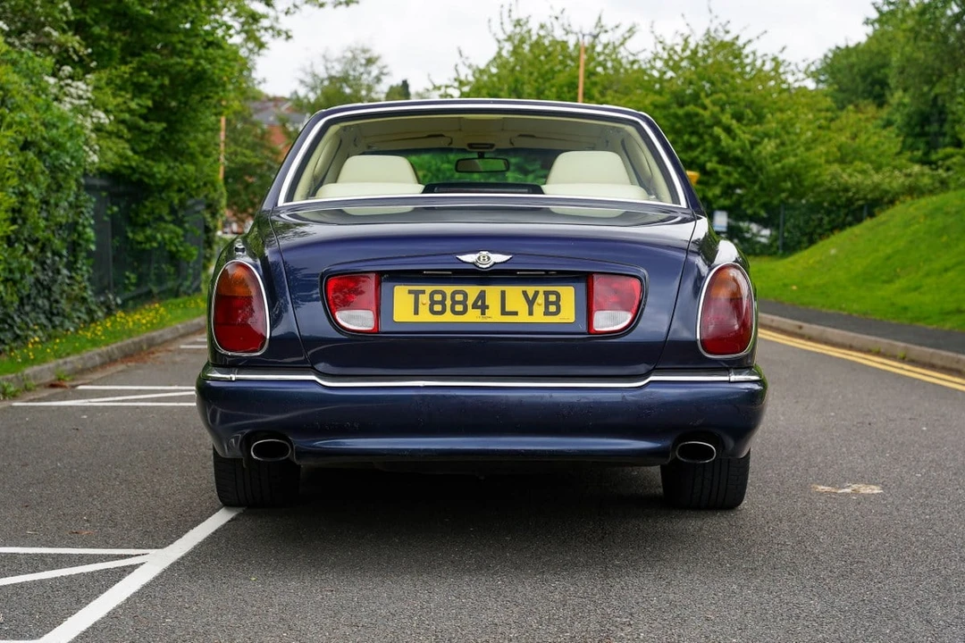1999 Bentley Arnage - Image 15 of 30