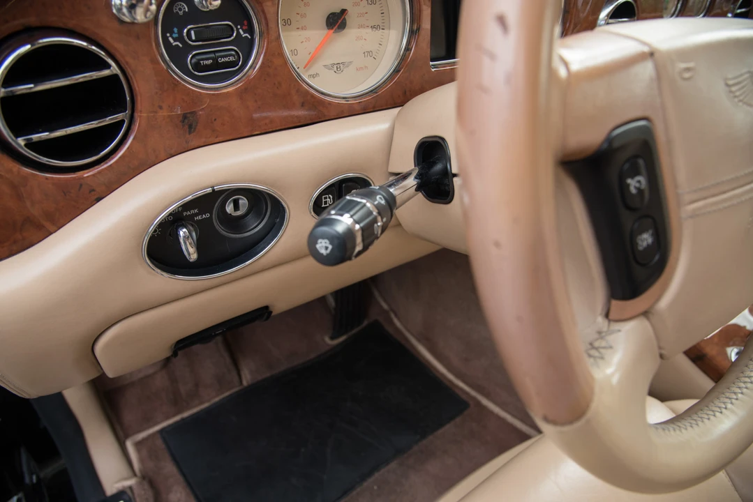 1999 Bentley Arnage - Image 31 of 31