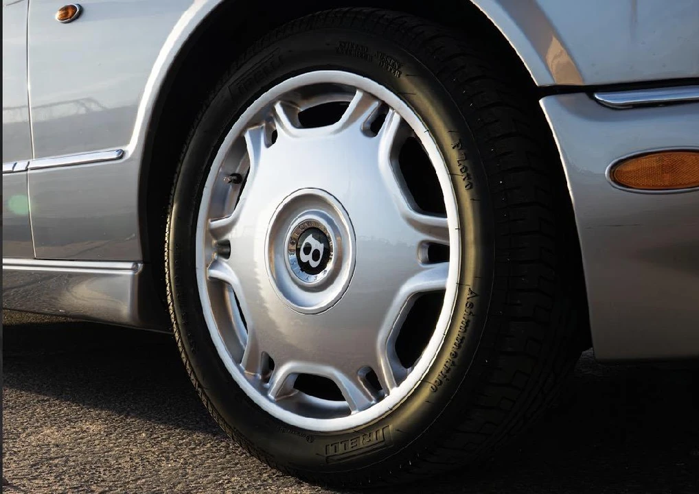 1999 Bentley Arnage - Image 28 of 31
