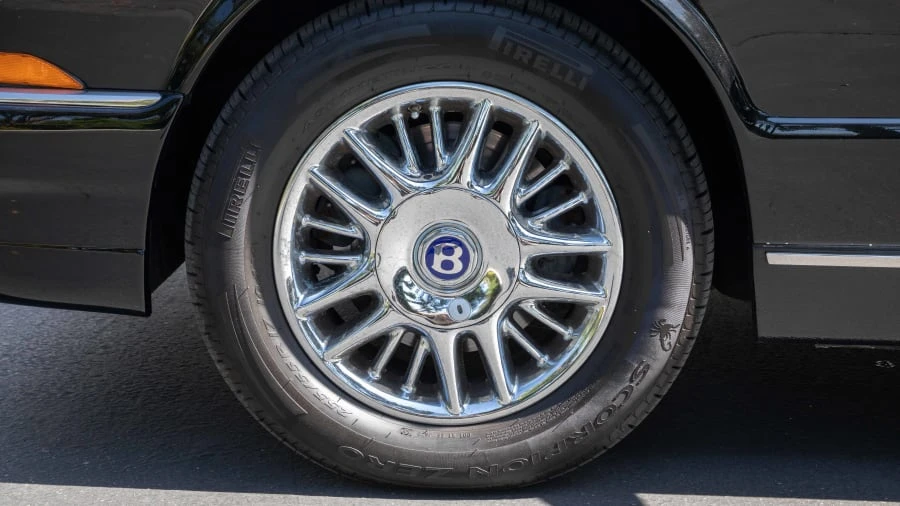 1999 Bentley Azure 1st Gen - Image 10 of 20