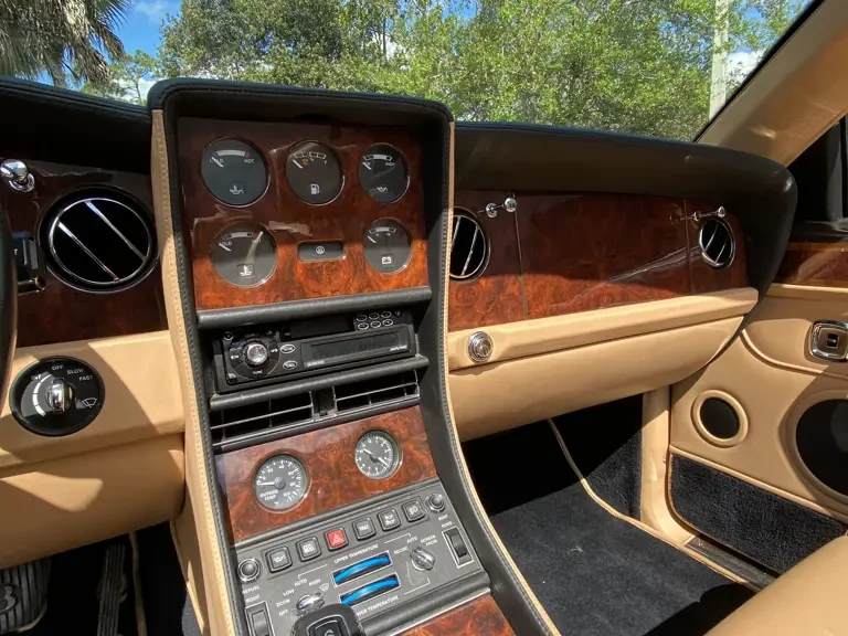 1999 Bentley Azure 1st Gen - Image 17 of 31