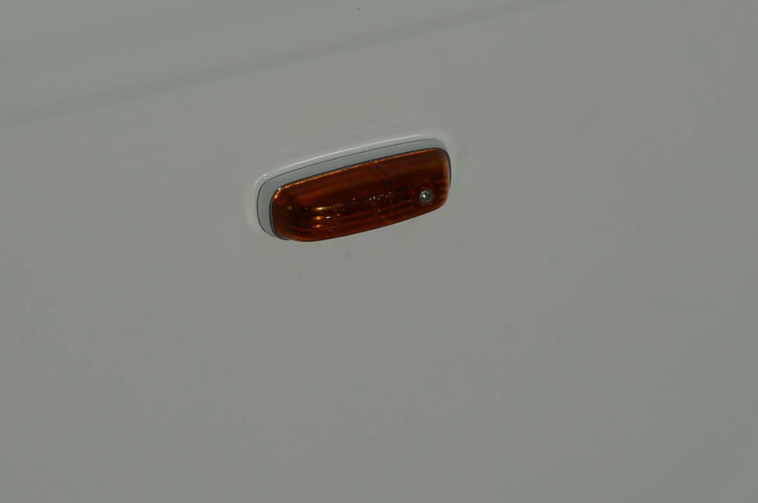 1999 Bentley Azure 1st Gen - Image 26 of 31