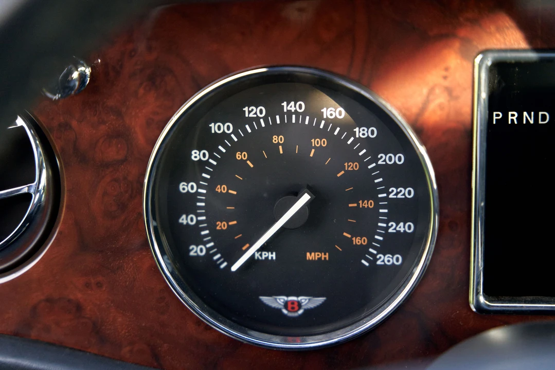 1999 Bentley Continental R - Image 23 of 31
