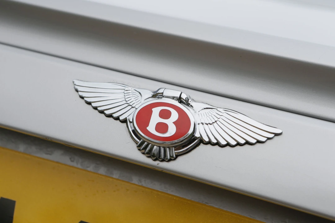 1999 Bentley Continental R - Image 5 of 26
