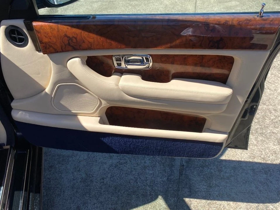 1999 Bentley Arnage - Image 17 of 20