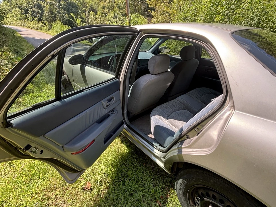 1999 Buick Century - Image 20 of 22