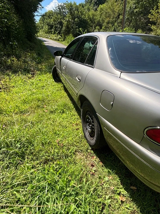 1999 Buick Century - Image 6 of 22