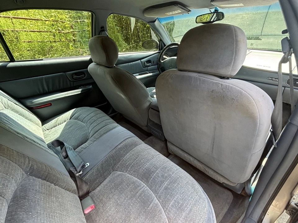 1999 Buick Century - Image 10 of 22