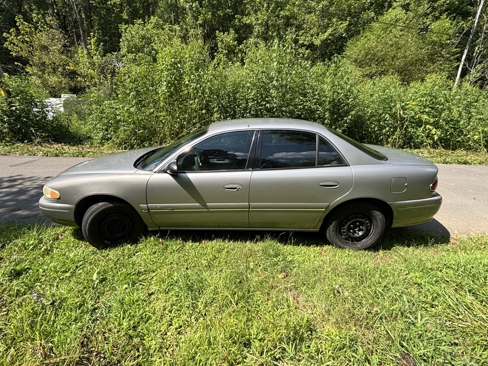 1999 Buick Century - Image 4 of 22