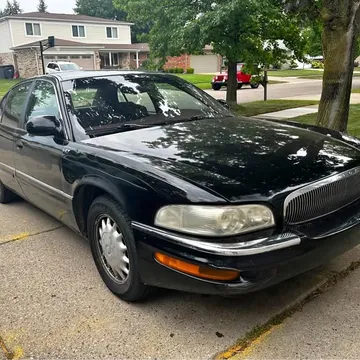 1999 Buick Park Avenue Ultra Sedan 4D