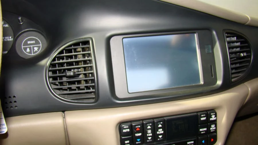 1999 Buick Regal - Image 5 of 11
