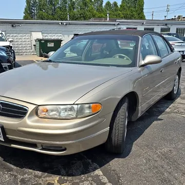 1999 Buick Regal LS Sedan 4D