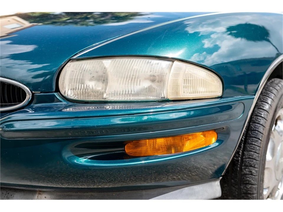 1999 Buick Riviera 8th Gen - Image 3 of 31