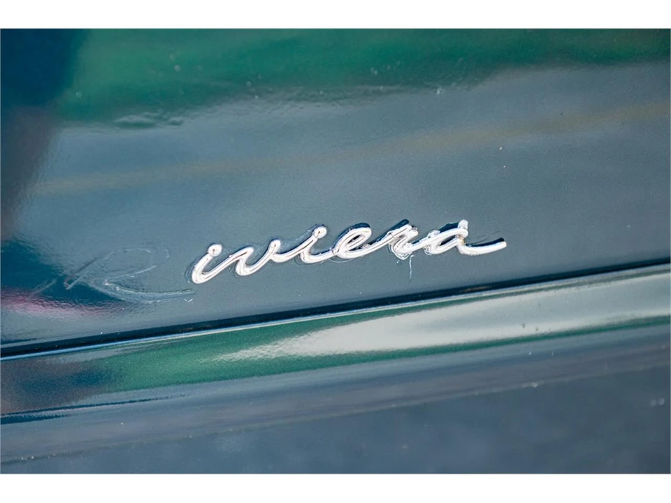 1999 Buick Riviera 8th Gen - Image 25 of 31