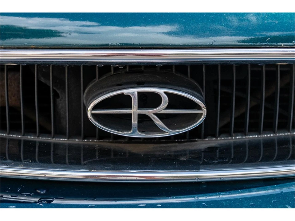 1999 Buick Riviera 8th Gen - Image 22 of 31