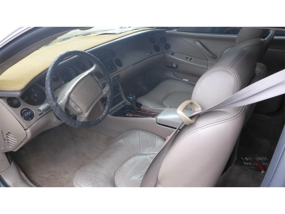 1999 Buick Riviera 8th Gen - Image 4 of 11