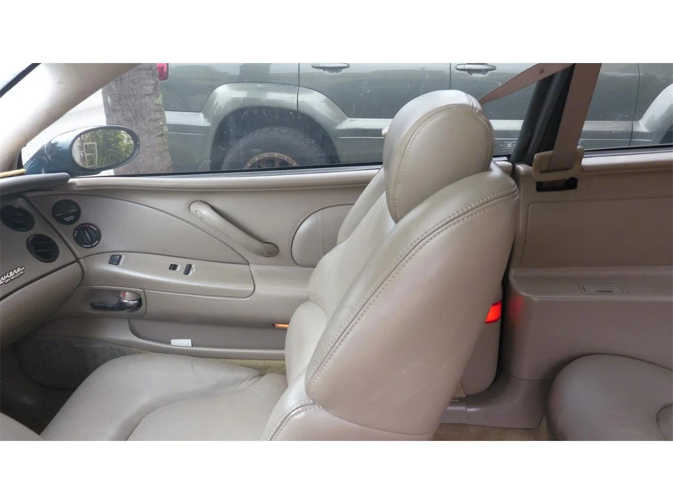 1999 Buick Riviera 8th Gen - Image 7 of 11