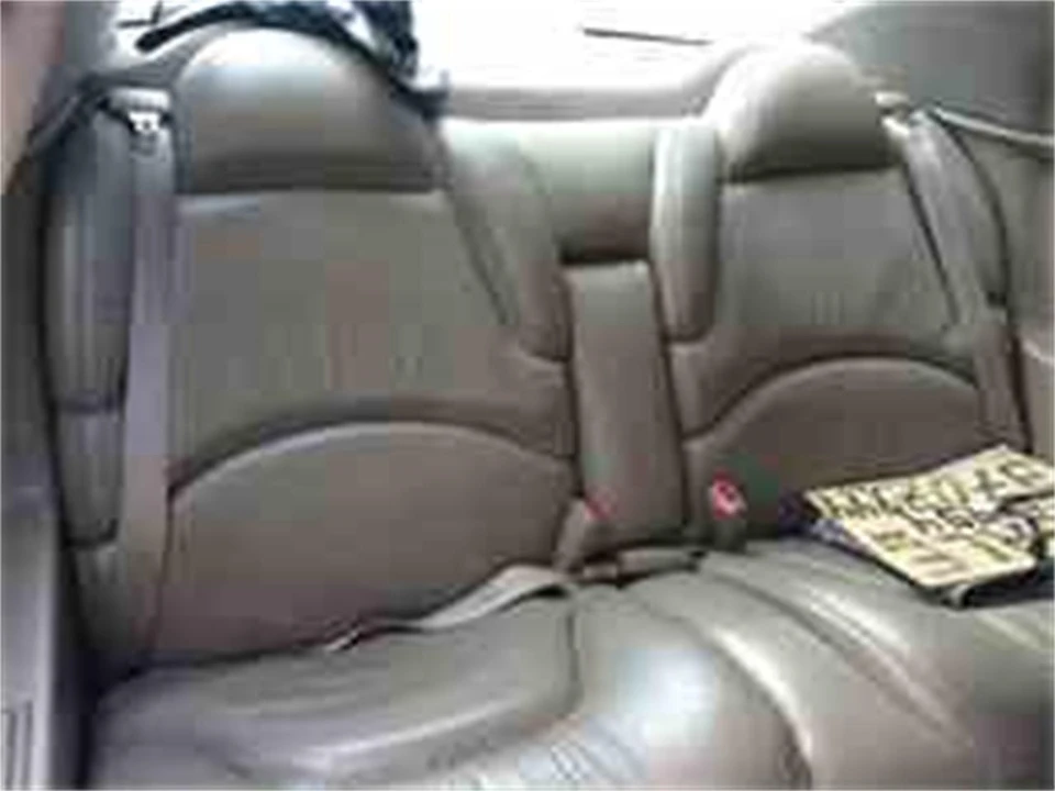1999 Buick Riviera 8th Gen - Image 3 of 4