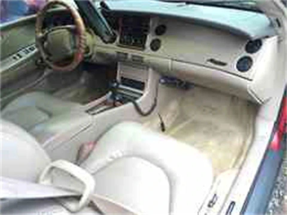 1999 Buick Riviera 8th Gen - Image 2 of 4