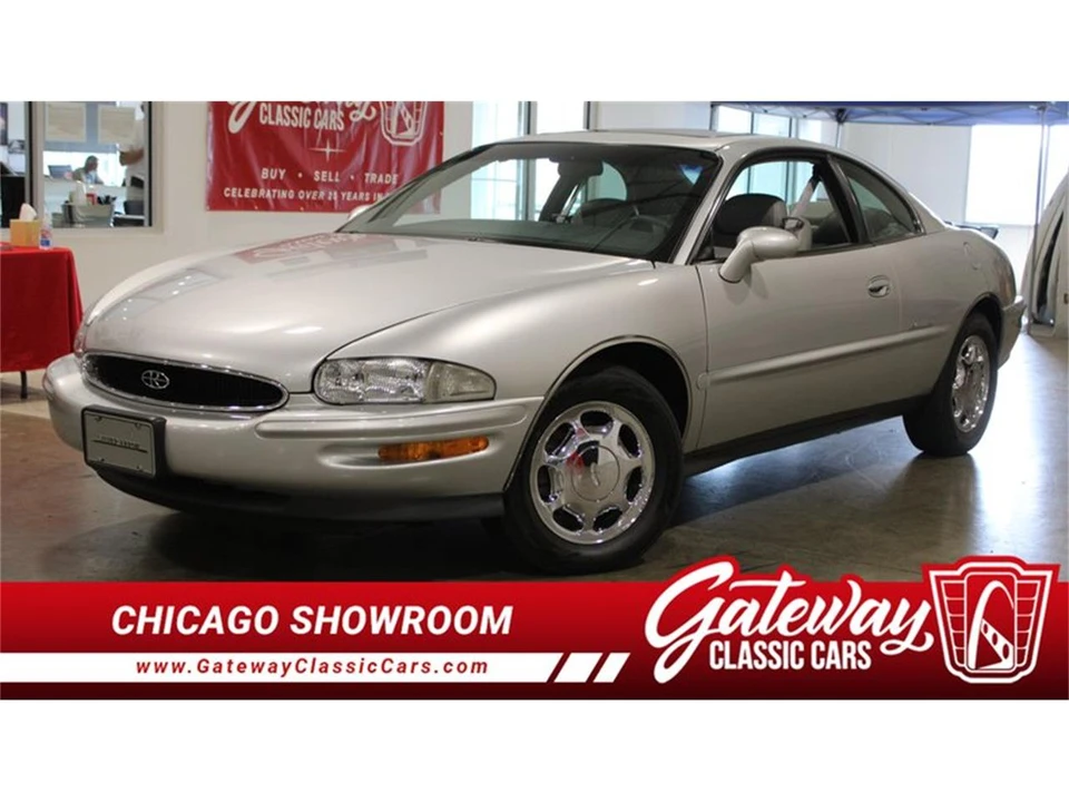 1999 Buick Riviera 8th Gen - Image 3 of 31