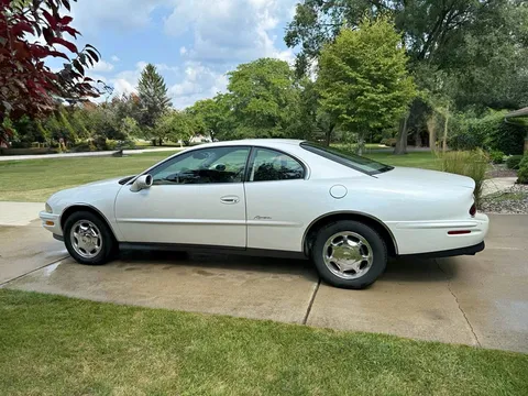 1999 Buick Riviera Coupe 2D