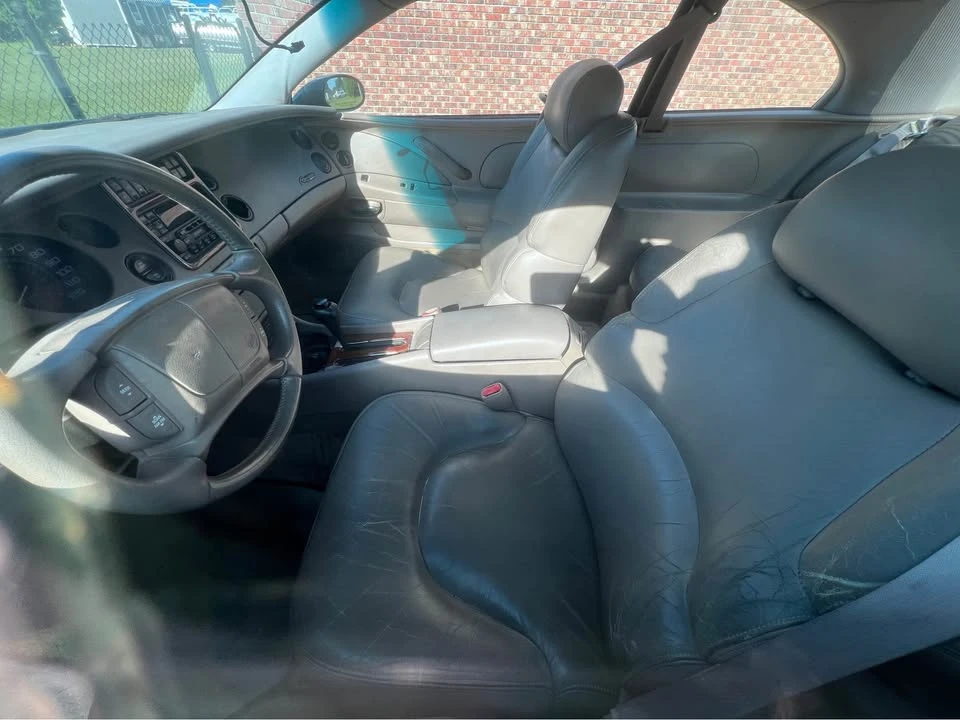 1999 Buick Riviera 8th Gen - Image 4 of 5