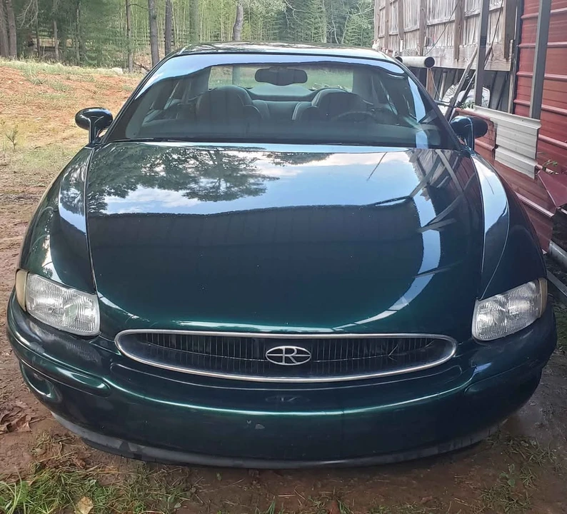 1999 Buick Riviera 8th Gen - Image 2 of 10
