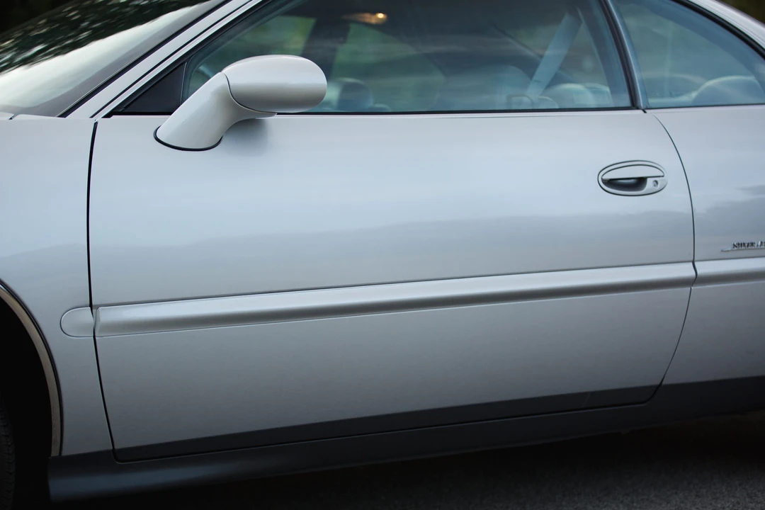 1999 Buick Riviera 8th Gen - Image 10 of 31