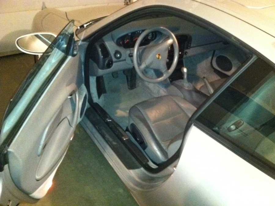 1999 Porsche 996 Carrera 4 - Image 3 of 5