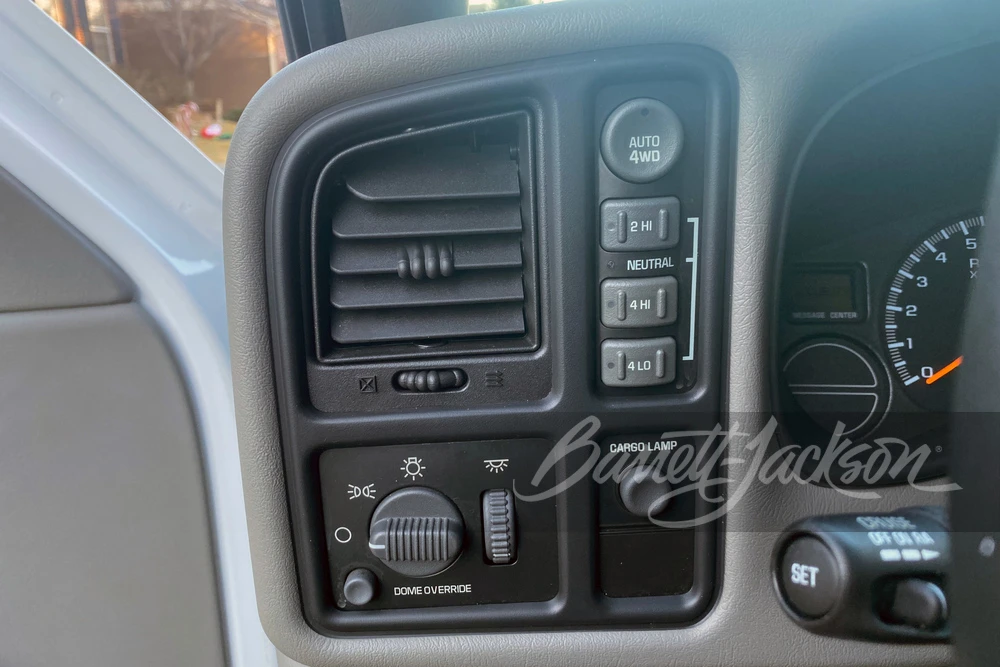 1999 Chevrolet Silverado 1st Gen - Image 17 of 19
