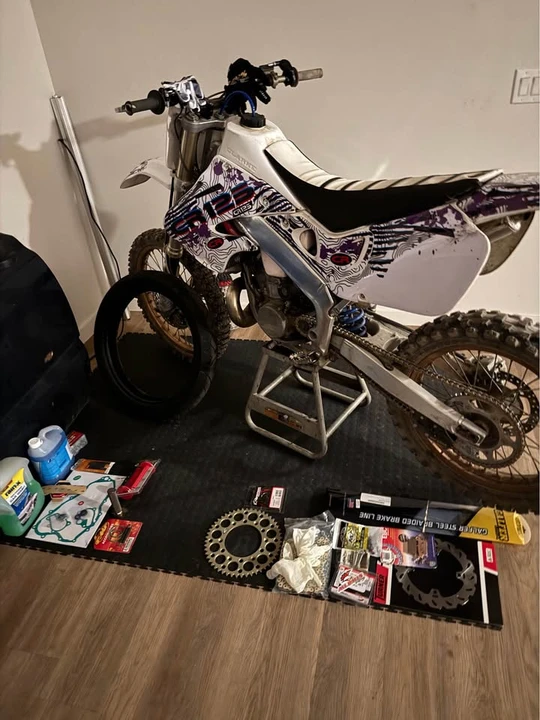 1999 Honda CR - Image 5 of 6