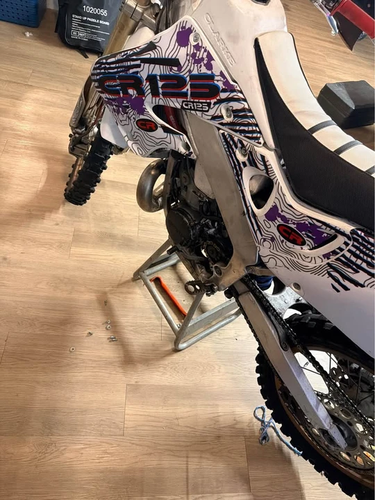 1999 Honda CR - Image 3 of 6