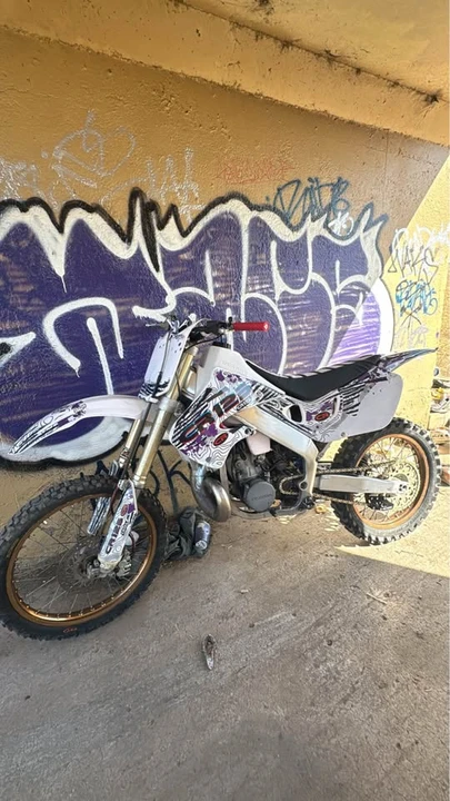 1999 Honda CR - Image 4 of 6