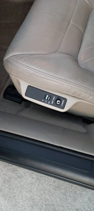 1999 Cadillac DeVille 7th Gen - Image 10 of 20