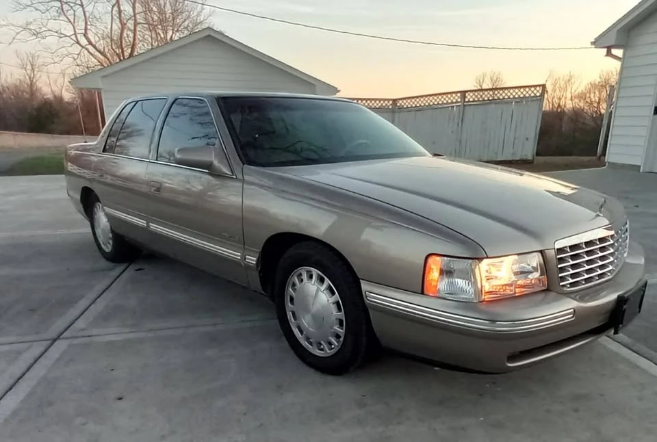 1999 Cadillac DeVille 7th Gen - Image 7 of 20