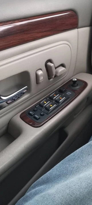 1999 Cadillac DeVille 7th Gen - Image 20 of 20