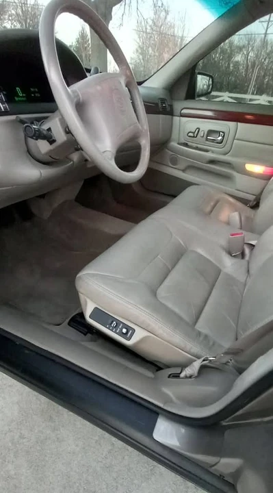 1999 Cadillac DeVille 7th Gen - Image 8 of 20