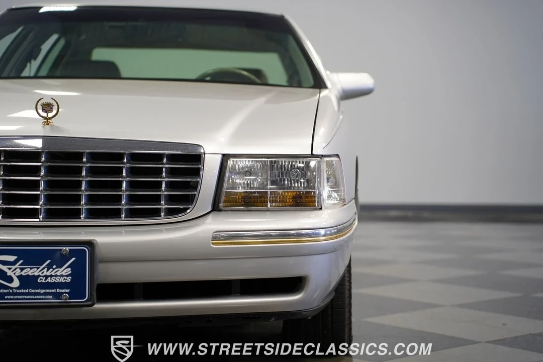1999 Cadillac DeVille 7th Gen - Image 21 of 21