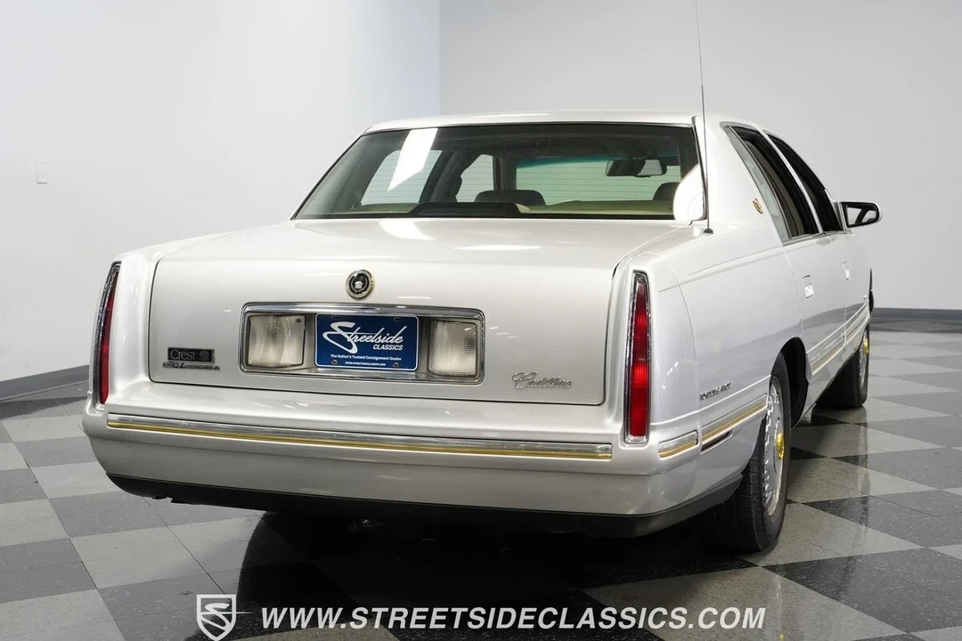 1999 Cadillac DeVille 7th Gen - Image 12 of 21