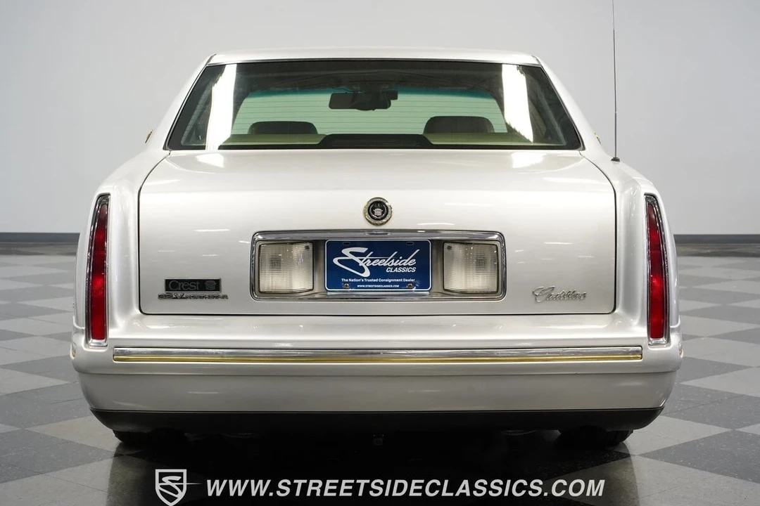 1999 Cadillac DeVille 7th Gen - Image 11 of 21